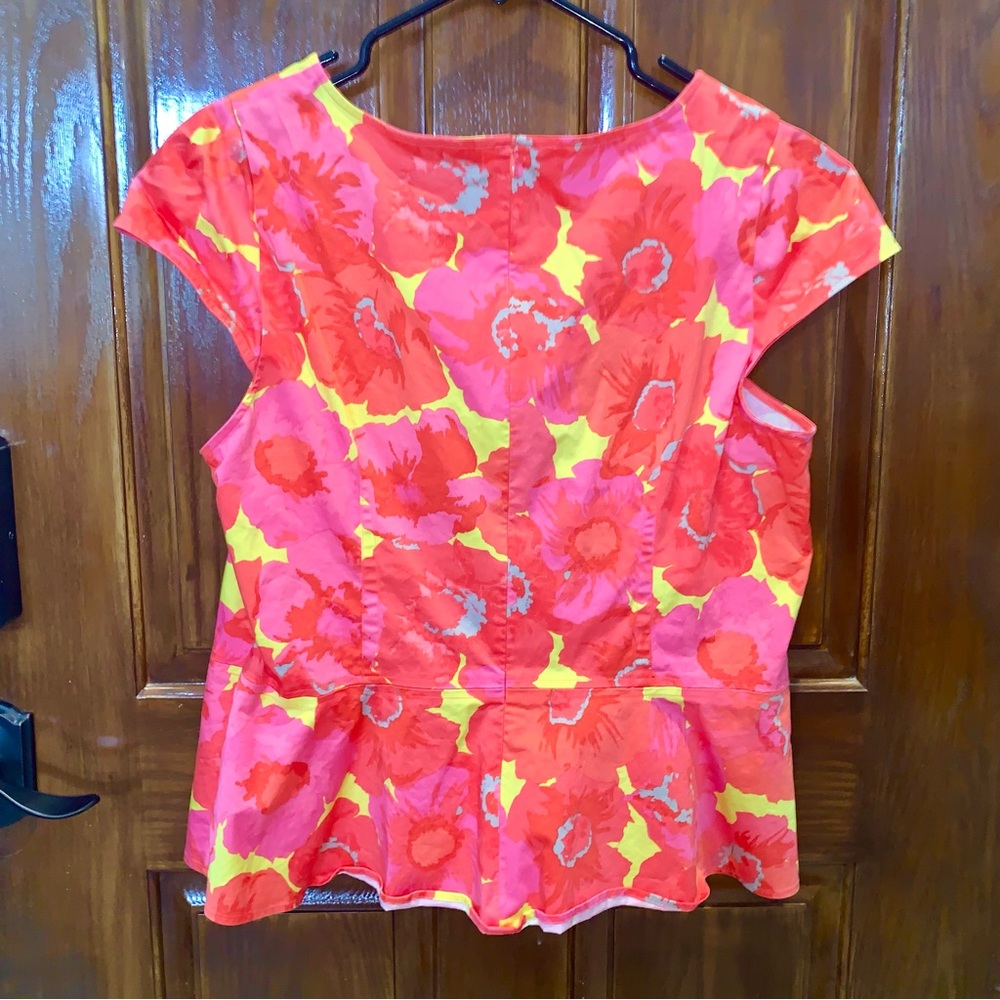 LOFT Cap Sleeve Peplum Floral Top